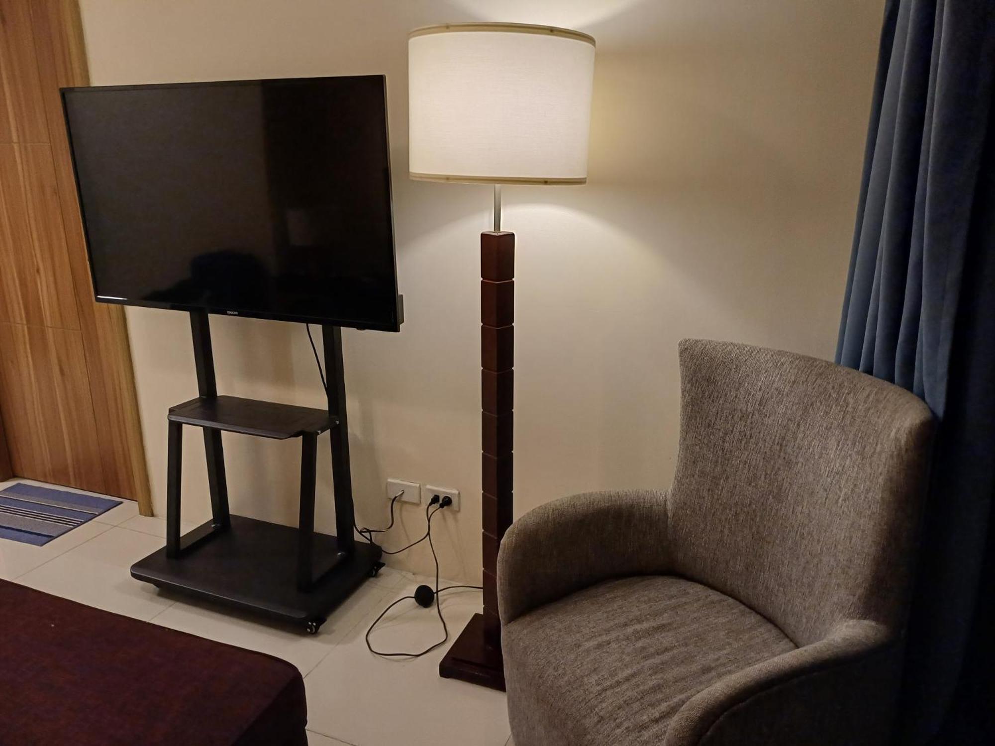 Roxas Blvd Stunning Studio Condo Near Us Embassy Manila Exterior photo
